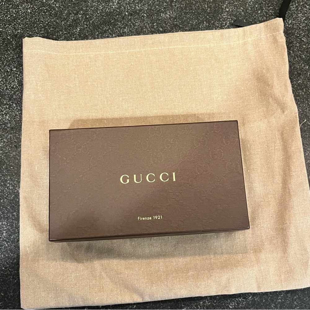 Gucci Gold Leather Wallet - Picture 6 of 6